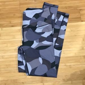 Victoria Sport Gray Tights